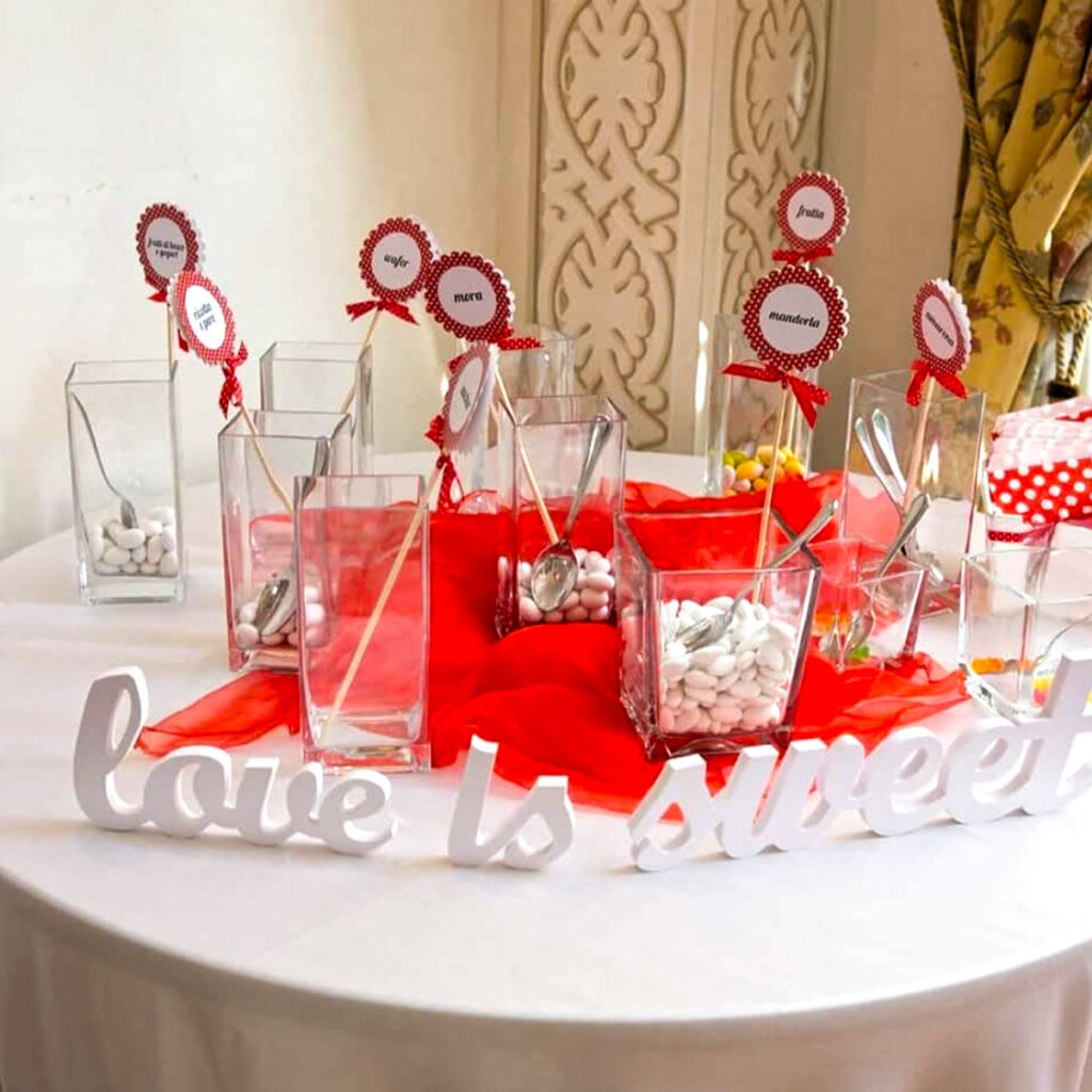 confettata matrimonio personalizzata rock con pois e rosso coordinato grafico di matrimonio